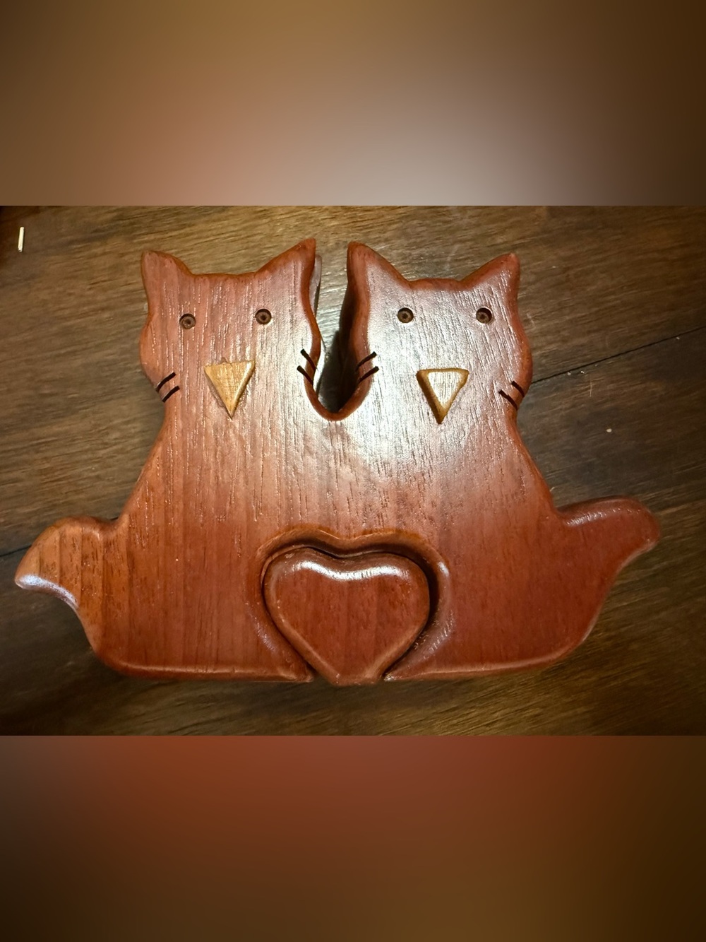 Cat Secret puzzle Box Stash Trinket carved wood Art Two Cats Velvet
Lined